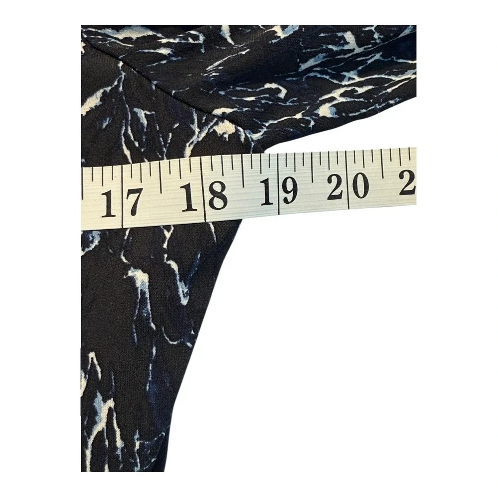 Carmen Marc Valvo Marble Print Top Keyhole Neckline Long‎ Sleeve Top Large - Picture 5 of 7